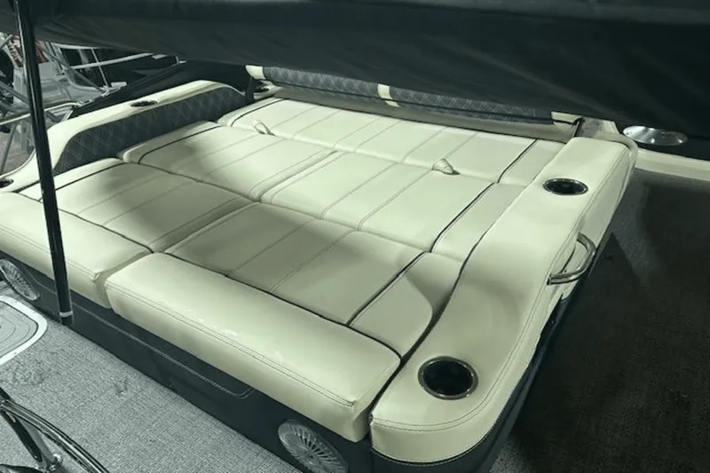 Slide: The Image of Barletta Lusso 2025 - 19