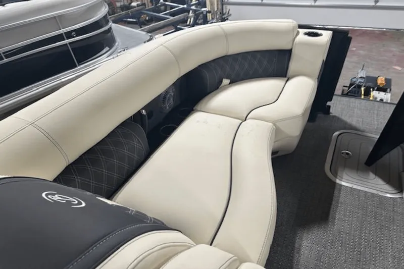 Slide: The Image of Barletta Lusso 2025 - 5