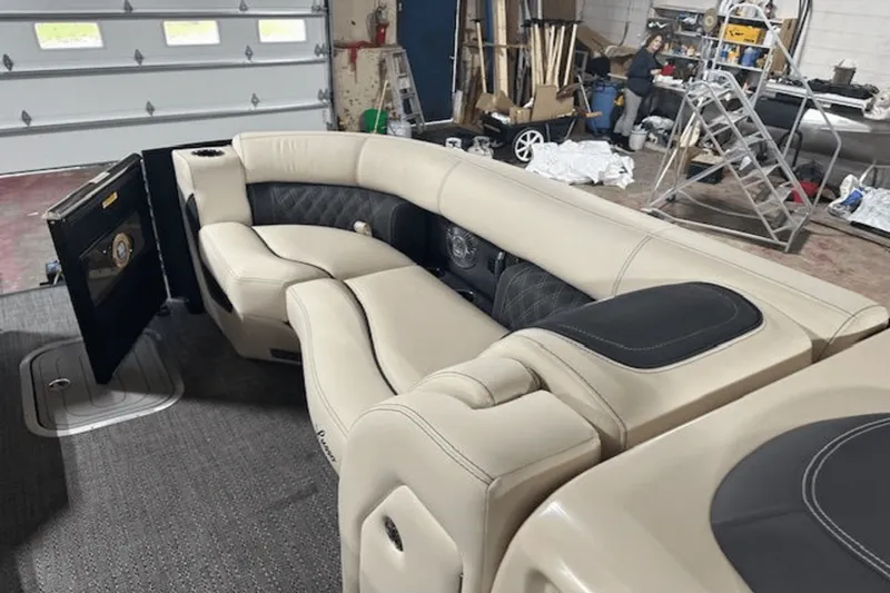 Slide: The Image of Barletta Lusso 2025 - 7