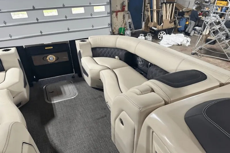 Slide: The Image of Barletta Lusso 2025 - 8