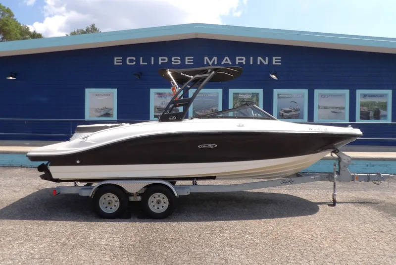 The Image of Sea Ray SPX210 2018 - 0