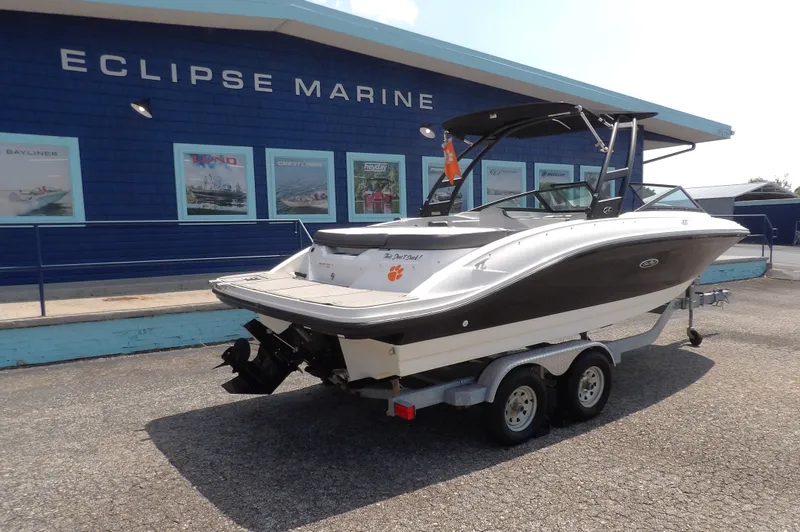 Slide: The Image of Sea Ray SPX210 2018 - 6