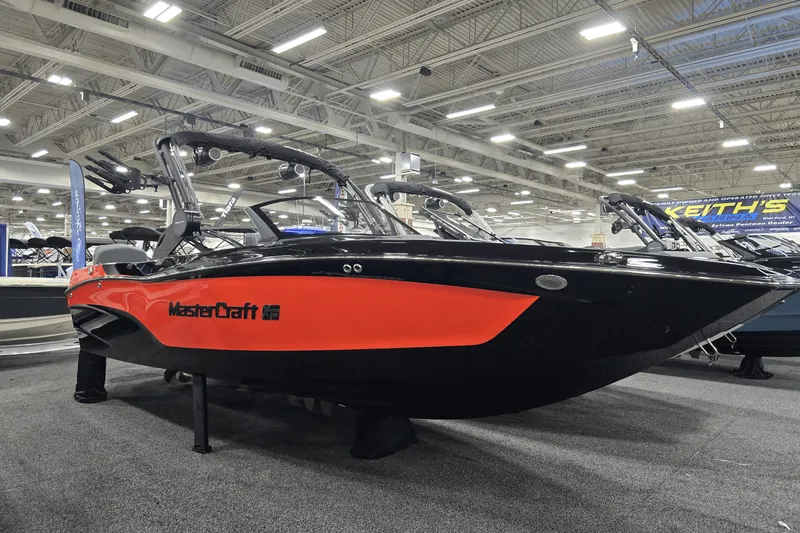 Slide: The Image of Mastercraft XT22 2025 - 1