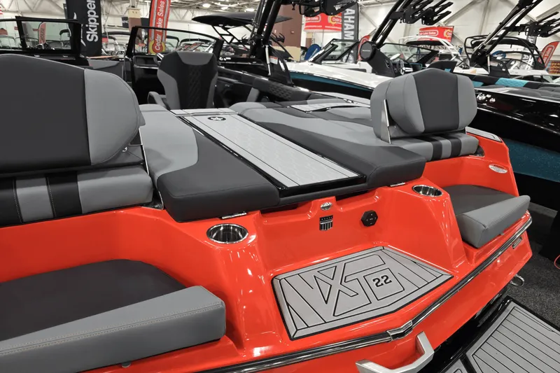 Slide: The Image of Mastercraft XT22 2025 - 25