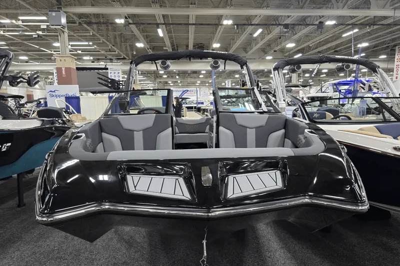 Slide: The Image of Mastercraft XT22 2025 - 4