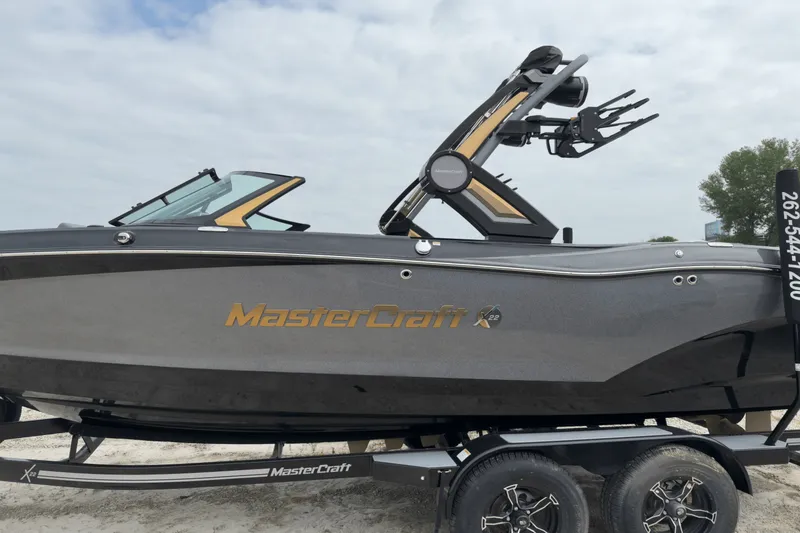 Slide: The Image of Mastercraft X22 2025 - 2