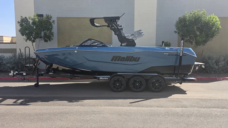 The Image of Malibu 25 LSV 2026 - 0
