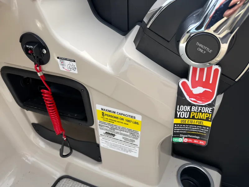 Slide: The Image of Harris Cruiser 190 2025 - 9