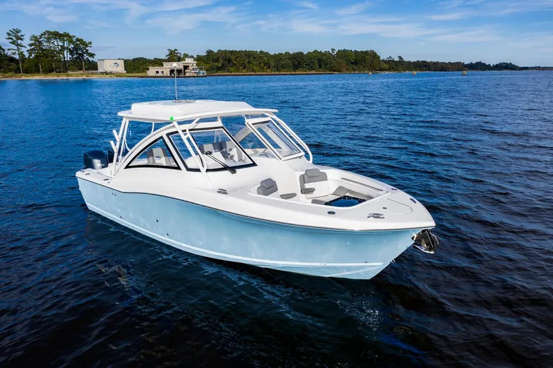 The Image of Albemarle 31 Dual Console 2026 - 0