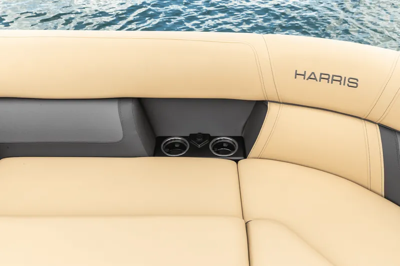 Slide: The Image of Harris 210 Cruiser 2025 - 3