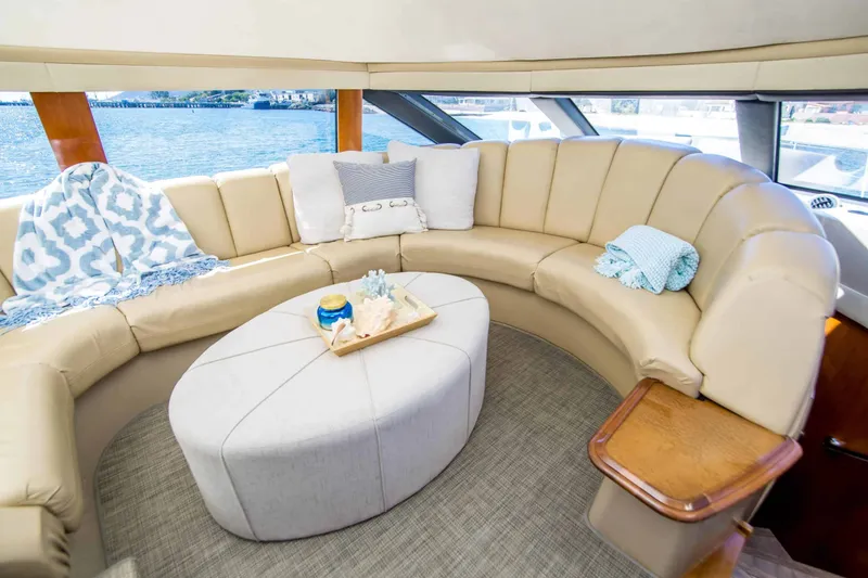Slide: The Image of Carver Yachts 560 Voyager Skylounge 2005 - 22