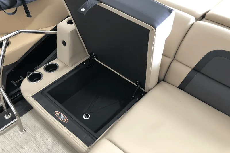 Slide: The Image of Harris 230 Cruiser 2025 - 17