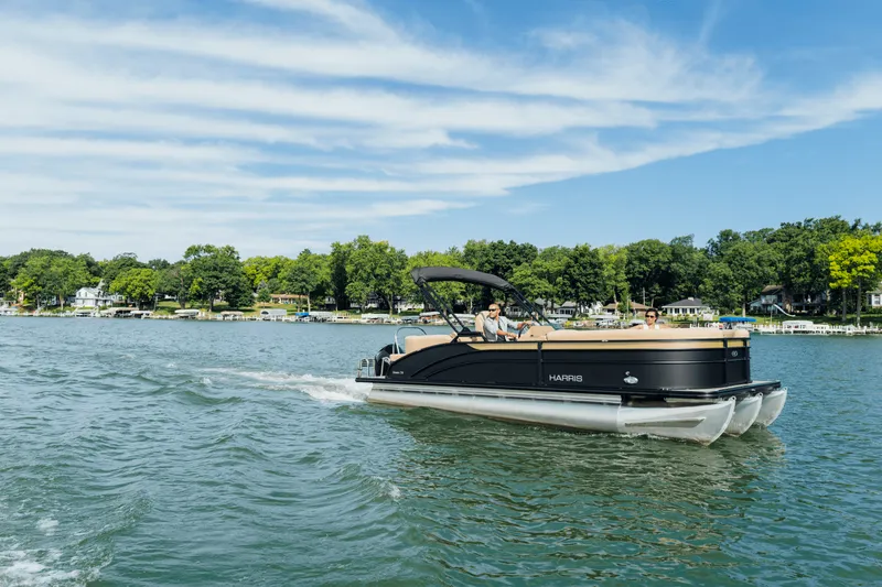 Slide: The Image of Harris 230 Cruiser 2025 - 25