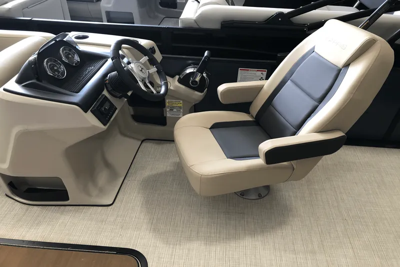 Slide: The Image of Harris 230 Cruiser 2025 - 9