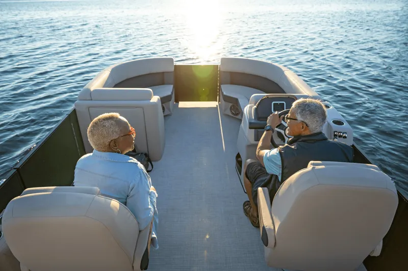 Slide: The Image of Harris 230 Cruiser 2025 - 6