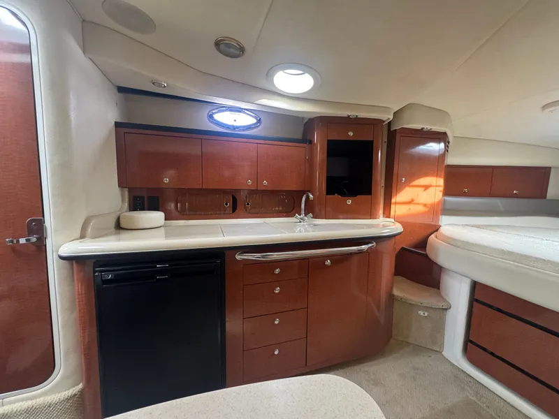 Slide: The Image of Sea Ray 340 Sundancer 2003 - 14