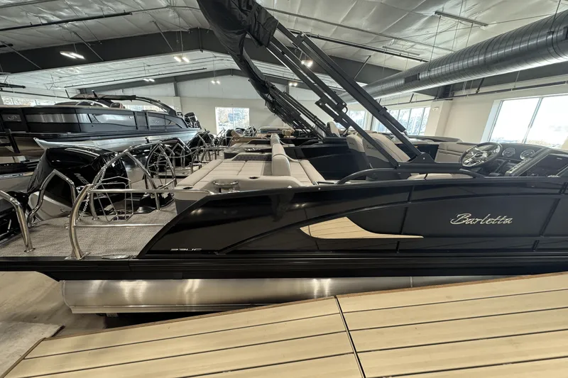 Slide: The Image of Barletta LUSSO23UC 2025 - 2