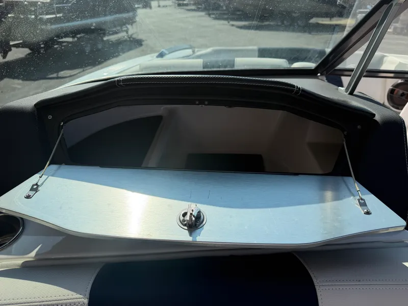 Slide: The Image of Mastercraft X22 2020 - 34