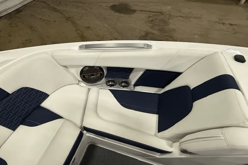 Slide: The Image of Mastercraft X22 2020 - 5