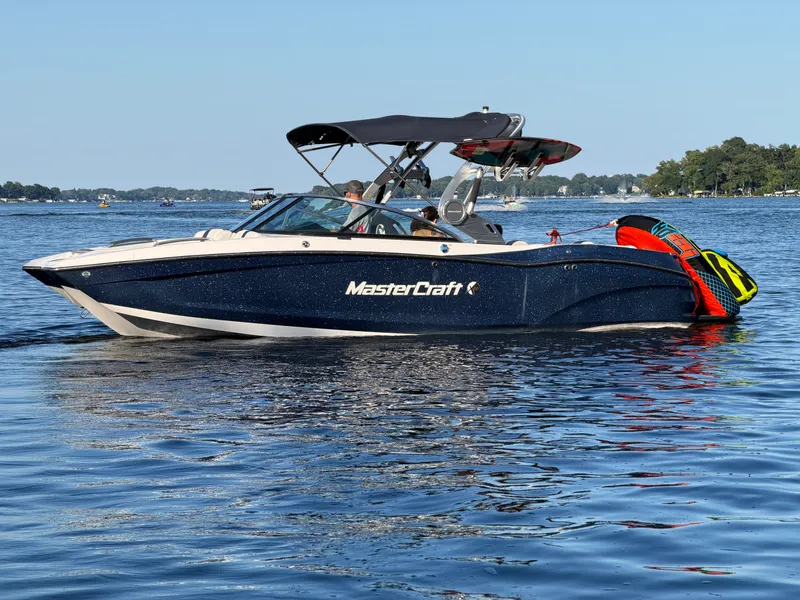 Slide: The Image of Mastercraft X22 2020 - 2