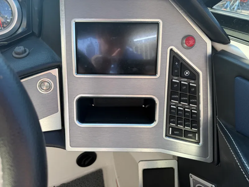 Slide: The Image of Mastercraft X22 2020 - 29