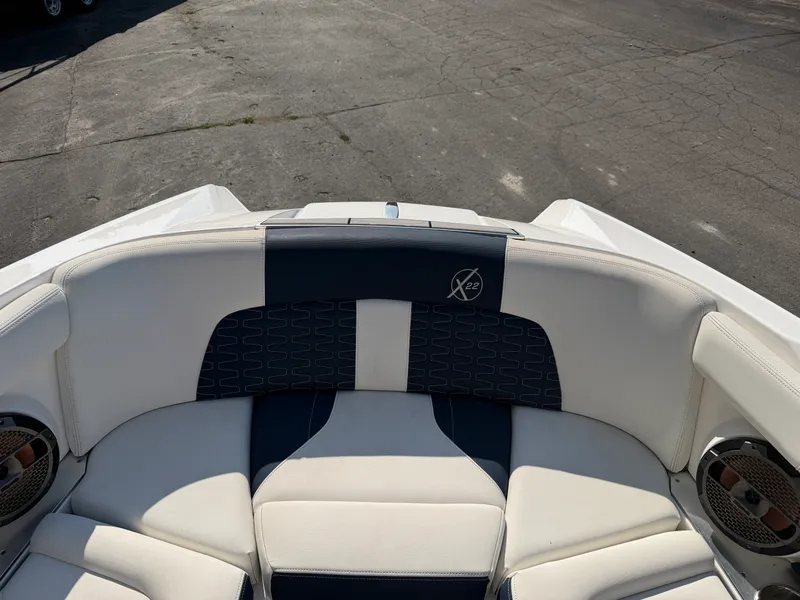 Slide: The Image of Mastercraft X22 2020 - 41
