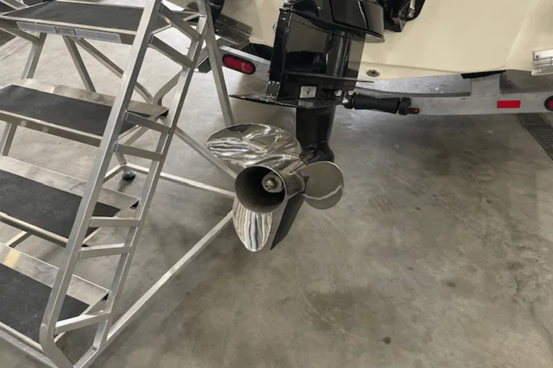 Slide: The Image of Scout 195 Sportfish 2025 - 22