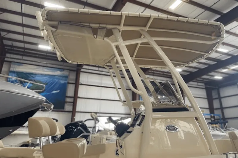 Slide: The Image of Scout 195 Sportfish 2025 - 5