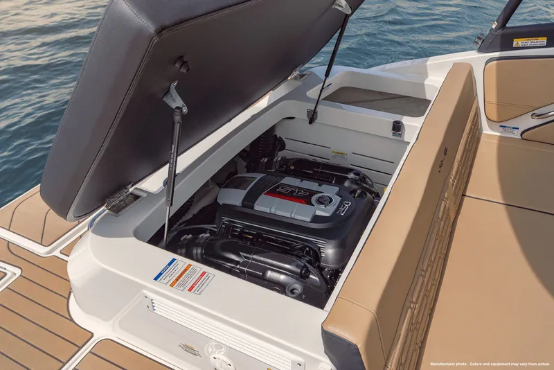 Slide: The Image of Sea Ray SPX 190 2025 - 15