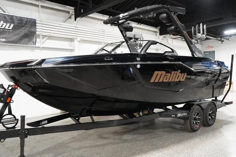 Slide: The Image of Malibu Boats M230 2026 - 1