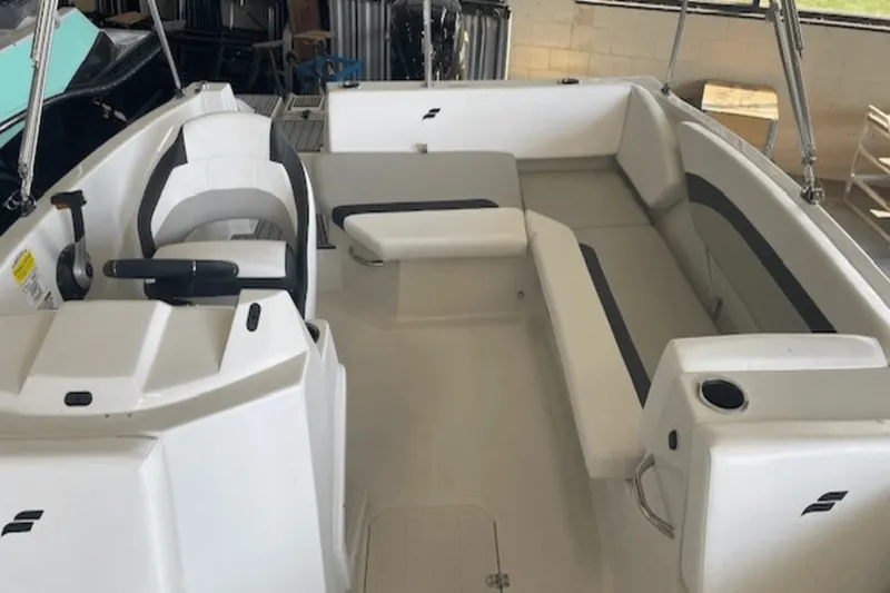 Slide: The Image of Starcraft 171SVX OB 2025 - 14