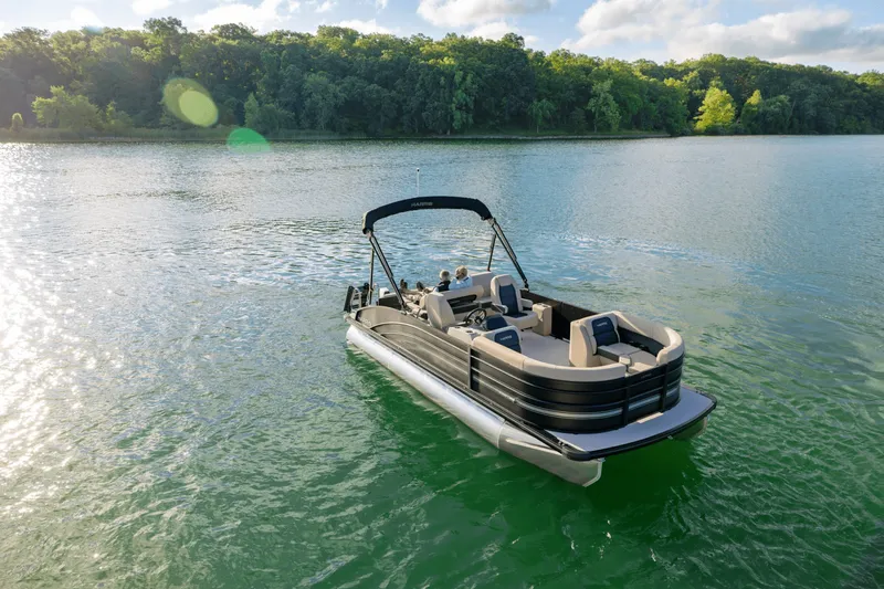 Slide: The Image of Harris 230 Cruiser 2025 - 3