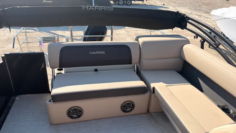 Slide: The Image of Harris 230 Cruiser 2025 - 41