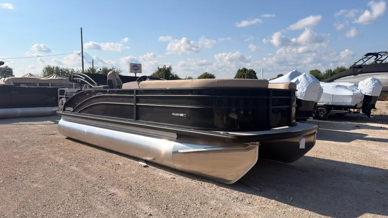 Slide: The Image of Harris 230 Cruiser 2025 - 1