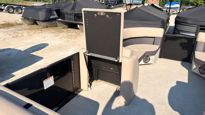 Slide: The Image of Harris 230 Cruiser 2025 - 24