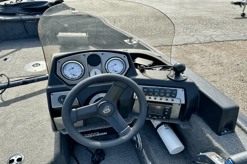 Slide: The Image of Alumacraft 175 VOYAGEUR CS 2020 - 16