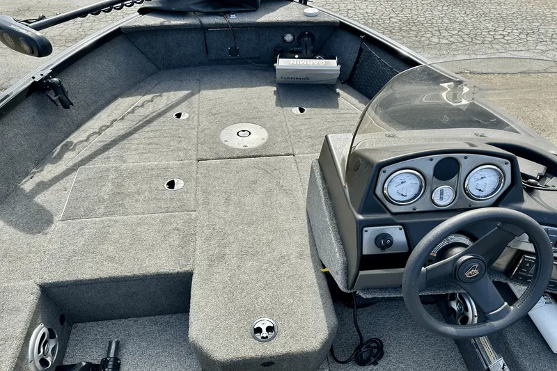 Slide: The Image of Alumacraft 175 VOYAGEUR CS 2020 - 23