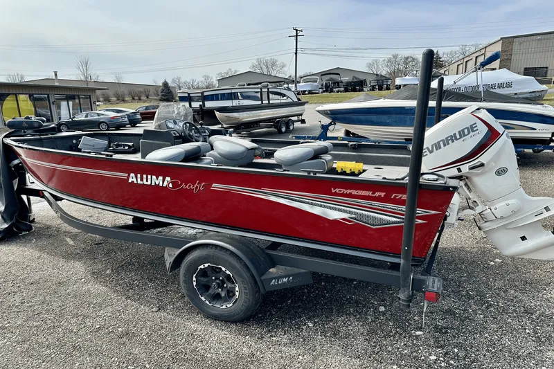 Slide: The Image of Alumacraft 175 VOYAGEUR CS 2020 - 3
