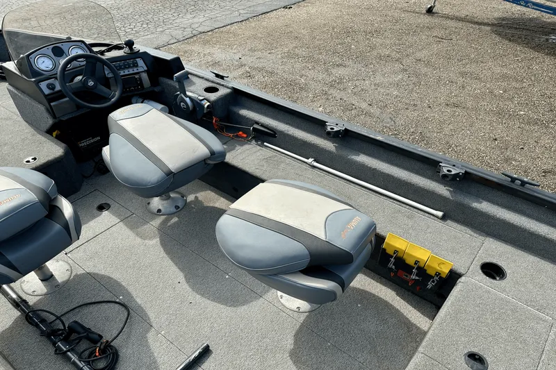 Slide: The Image of Alumacraft 175 VOYAGEUR CS 2020 - 32