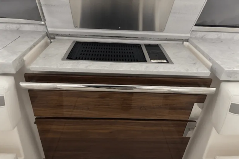 Slide: The Image of Tiara 38 LS 2023 - 16