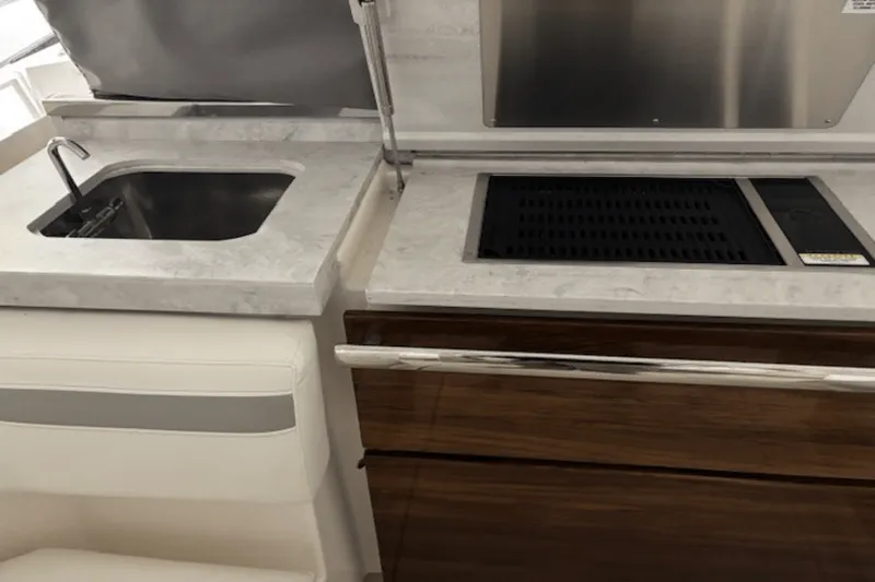 Slide: The Image of Tiara 38 LS 2023 - 17