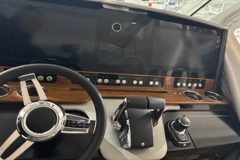 Slide: The Image of Tiara 38 LS 2023 - 25