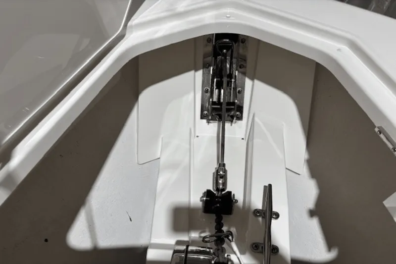 Slide: The Image of Tiara 38 LS 2023 - 33