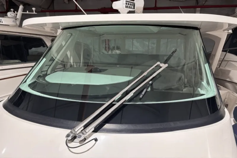 Slide: The Image of Tiara 38 LS 2023 - 35