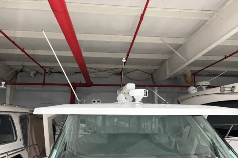 Slide: The Image of Tiara 38 LS 2023 - 36