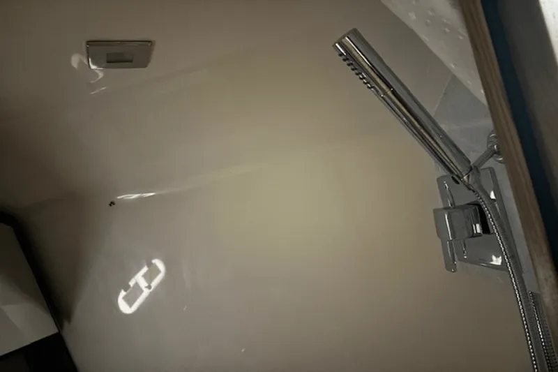 Slide: The Image of Tiara 38 LS 2023 - 46