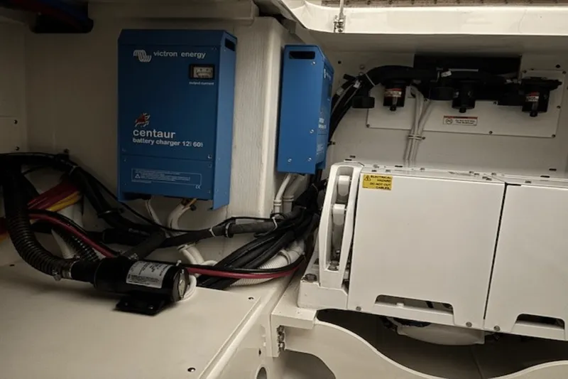 Slide: The Image of Tiara 38 LS 2023 - 47