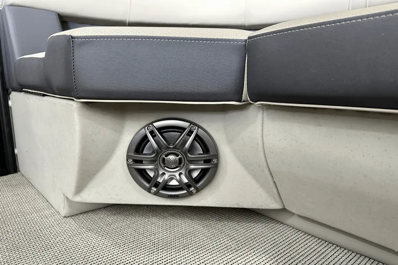 Slide: The Image of Harris 250 Cruiser 2025 - 15