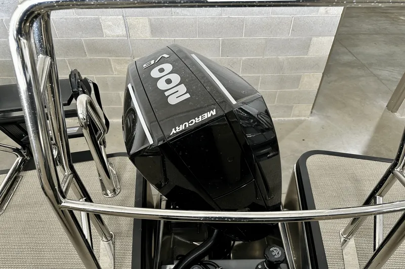 Slide: The Image of Harris 250 Cruiser 2025 - 19