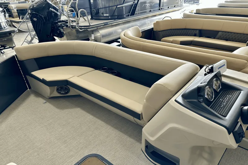 Slide: The Image of Harris 250 Cruiser 2025 - 5